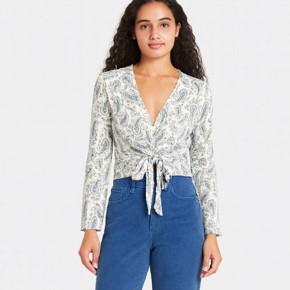 FREE PEOPLE cream/tan/blue paisley tie front deep v crop top size large - Picture 1 of 5